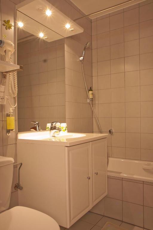 Hotel Winzenberg Blienschwiller Pokoj fotografie