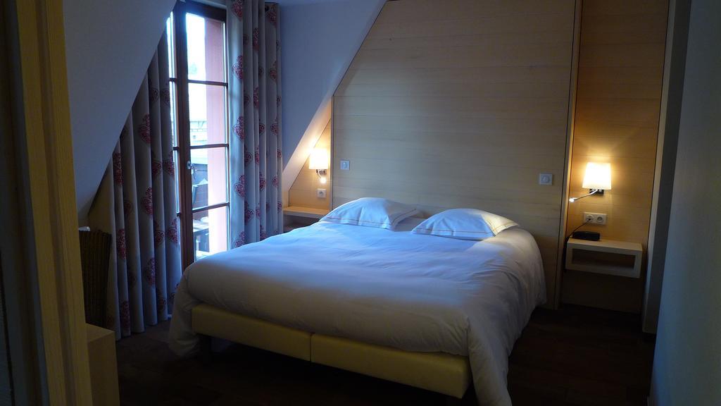 Hotel Winzenberg Blienschwiller Pokoj fotografie
